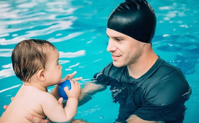 natación para bebés
