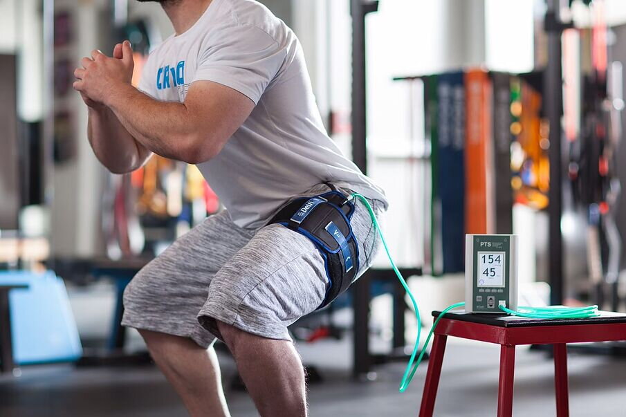Cómo ganar masa muscular con cargas bajas: BFRT Cómo ganar masa muscular con cargas bajas: BFRT