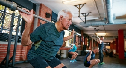 entrenamiento de fuerza para prevenir la sarcopenia