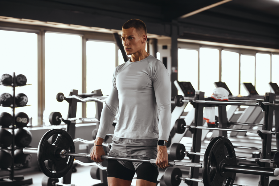 ¿Entrenar con peso libre o máquinas para fuerza e hipertrofia? ¿Entrenar con peso libre o máquinas para fuerza e hipertrofia?