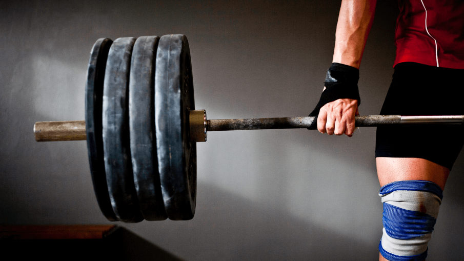 Especializarse en powerlifting y en levantamientos olímpicos