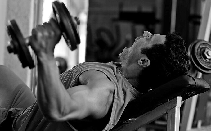 Intensidad de entrenamiento. Relación con la fuerza e hipertrofia Intensidad de entrenamiento. Relación con la fuerza e hipertrofia