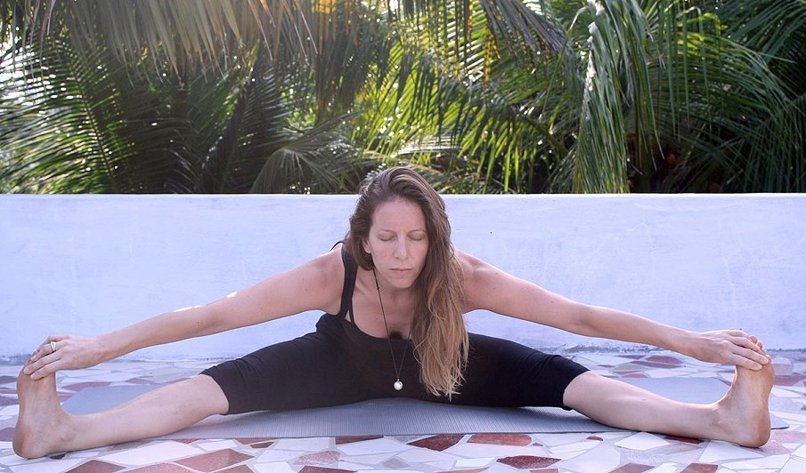 Pada Prasar Paschimottanasana