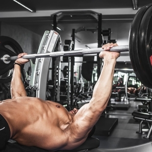 La Mejor Rutina de Pectorales para Ganar Volumen y Fuerza