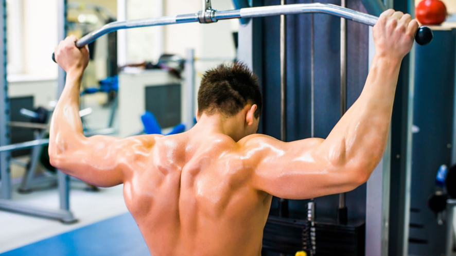 ¿Qué músculos trabaja la polea al pecho?