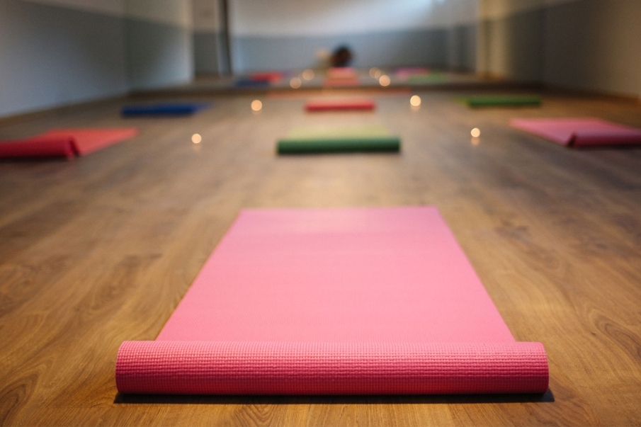 Tramitar licencias y permisos para abrir un centro de yoga