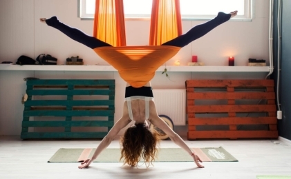 Yoga aéreo o aeroyoga: ¿Qué es y qué beneficios nos ofrece?